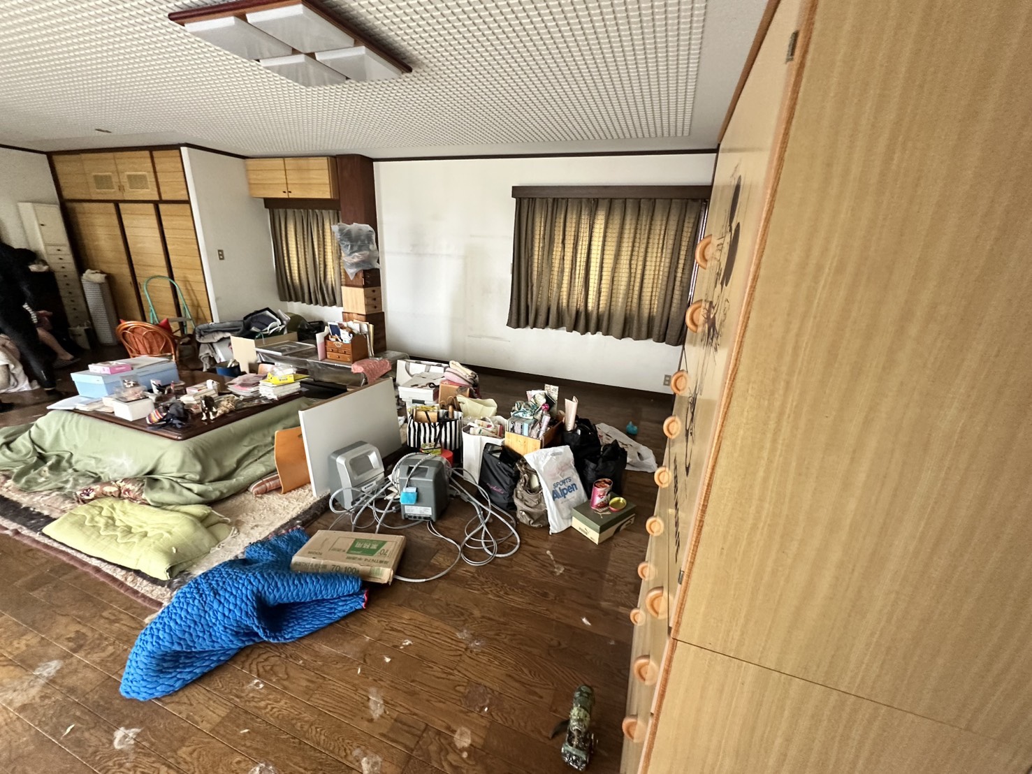 岡山市中区四御神の実家売却前に荷物が残っている2階の居室