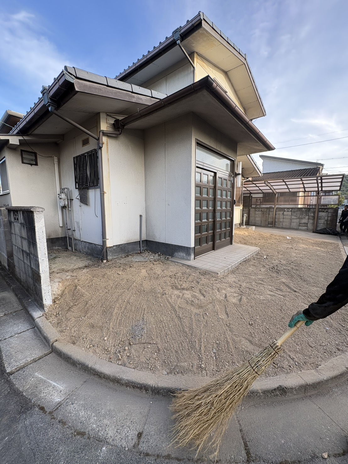 倉敷市中島 ブロック塀と植栽を撤去した後の庭